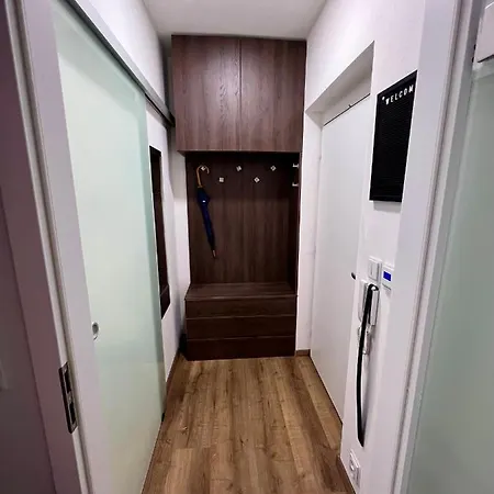 Loftovy Apartman Laura